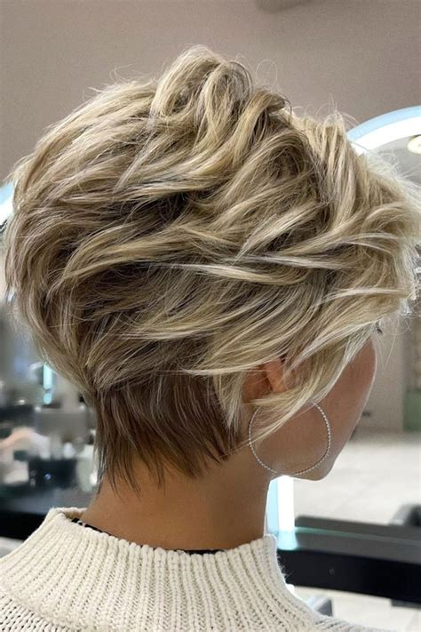 women short haircut 2024